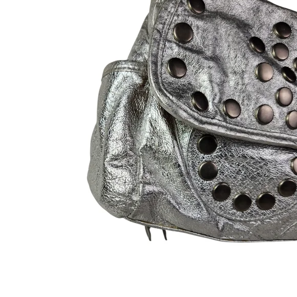 Steve Madden Vegan Silver Metallic Studded Purse Shoulder Bag Y2K Punk Medium - Picture 4 of 16